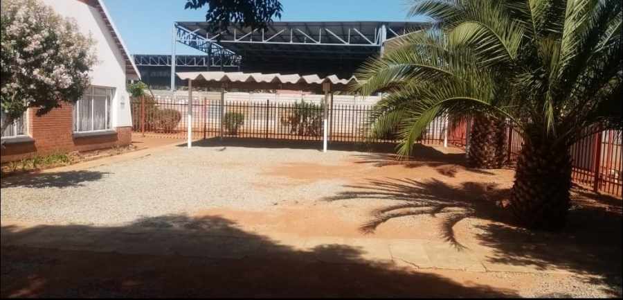 4 Bedroom Property for Sale in Wilkoppies North West